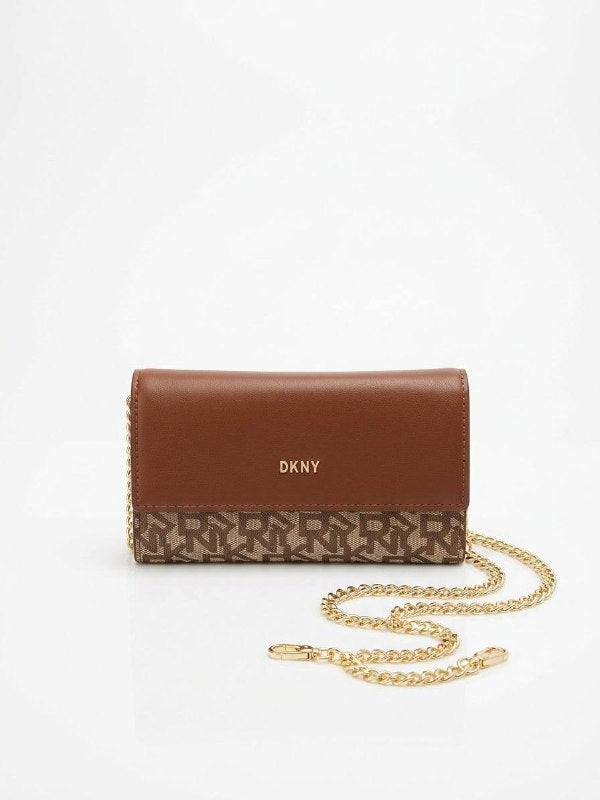 DKNY A6